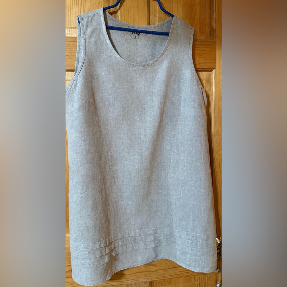 Flax Women's Tank Top in Soft Gray